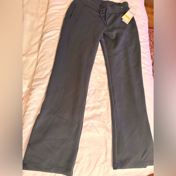 Zella Level Set Straight Leg Slit Hem Track Pants Green Small NWT (Flaw) - Picture 9 of 12